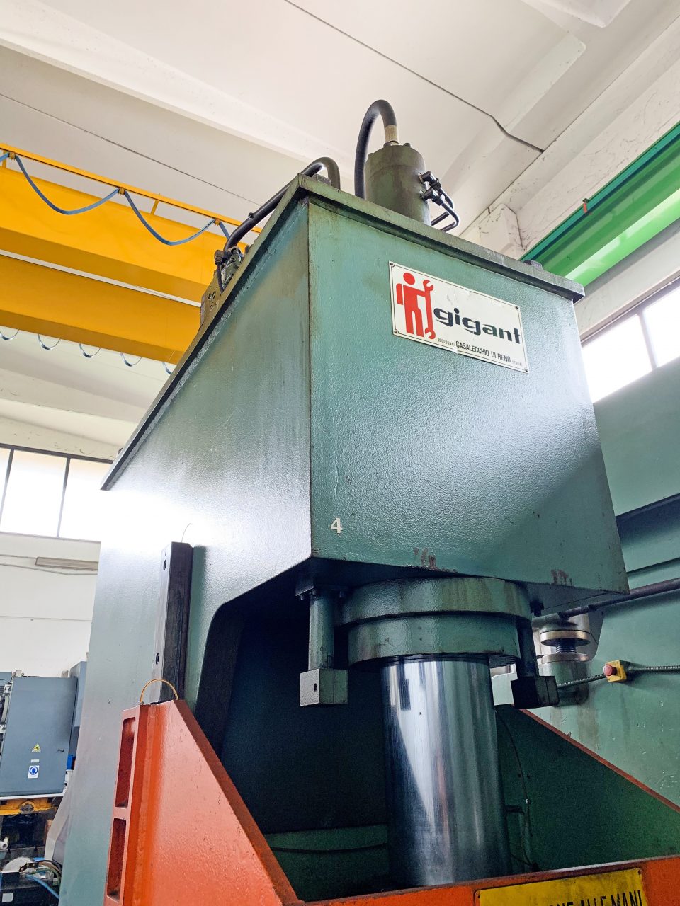 Pressa idraulica gigant 100 ton sassi macchine utensili for Pressa idraulica 100 ton usata